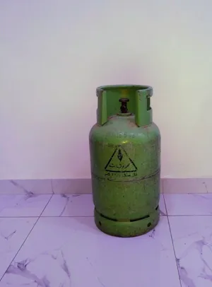 اسطوانة غازفارغة شبه جديدة للبيع