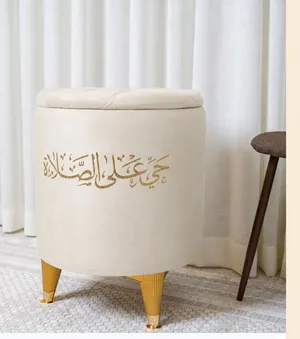 صندوق سجاجيد صلاة + عربية ملكه
