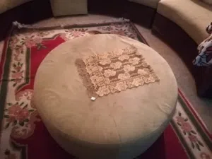 ترابيزات للركنه او الانتريةممتازين  للبيع