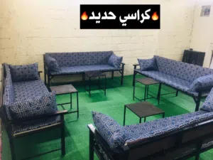 كراسي حديد+ كراسي خشب