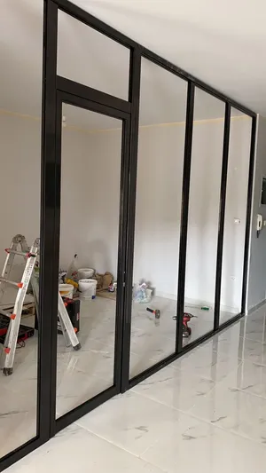 صيانه جميع الابواب والنوافذ الالمنيوم وجميع القطاعات الموجوده صيانه فنيين متخصصين لصيانه واصلاح