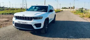 2025 Jeep Grand Cherokee, Laredo