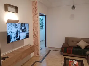 ستوديو مؤثث ب حي الواحات به كل المرافق