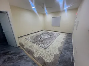 استديو كبير اول ساكن
