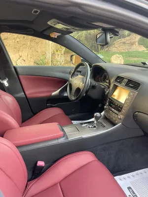 Used Lexus IS in Ajman
