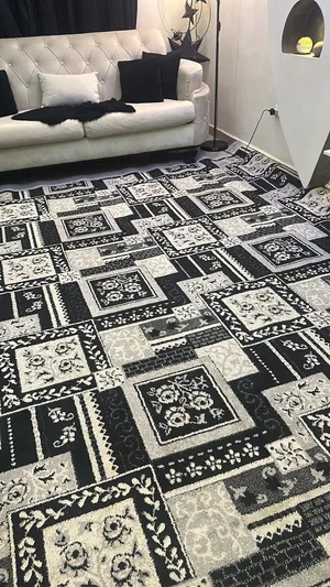 سجاده تركي للبيع قياس 370/350 نضيفه ما في اي حرق او اي شي تاني لاتحتاج لغسيل