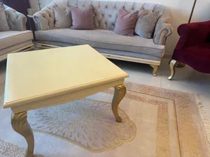 Complete guest room in excellent condition for sale.
