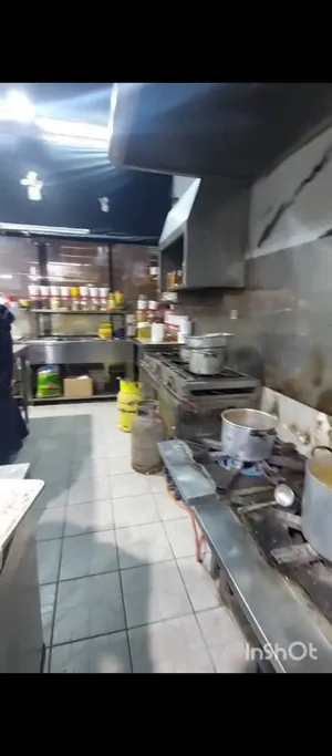 عدة مطعم ومطبخ كاملة للبيع