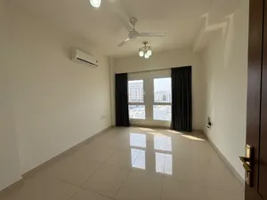 2BHK in Al Khuwair شقة غرفتين ومجلس