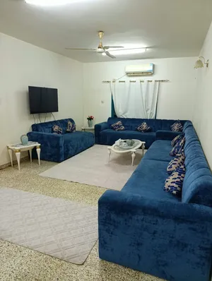90 m2 2 Bedrooms Apartments for Rent in Muscat Al Khuwair