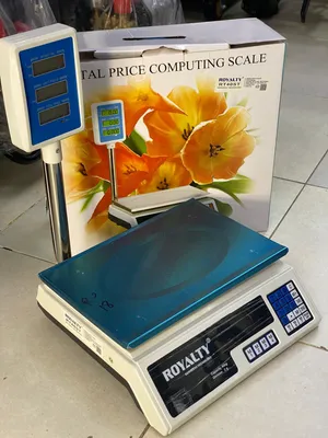 ميزان الكتروني شركه Royalty يوجد به عداد قراءه يوزن من 2g الى 40kg جوده ممتازه بسعر 18 ريال عماني