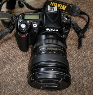 كاميرا نيكون D90