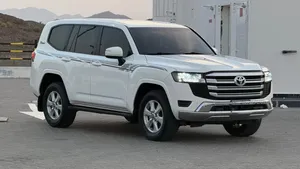 Used Toyota Land Cruiser in Muscat