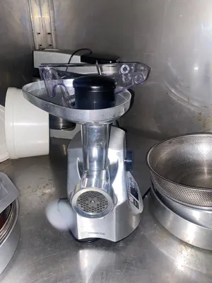 عجانة Kenwood Major مع وعاء ستانلس، مناسبة للعجن والخلط والاستخدام المنزلي