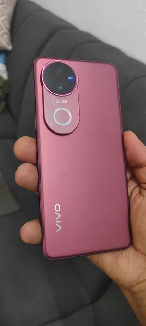 Vivo v50 12/512Gb