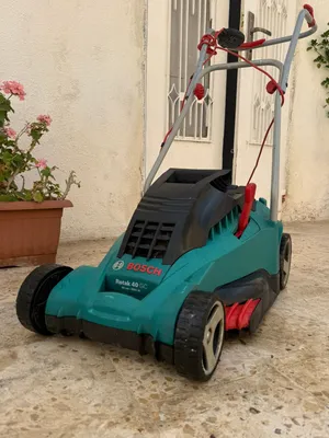 جزازة عشب كهربائية Bosch Rotak 40 GC