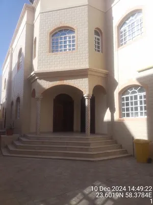غرفة وصالة بالعذبية علي البحر بموقع متميز
