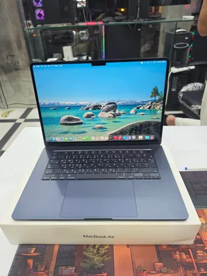 Macbook Air M4 15.4inch Ram16gb ssd 256gb cycle 14 batary 100 with 7 months warranty use for sale