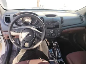 Kia cerato 2013