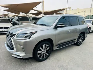 لكزس LX570 سكنيجر 2021 خليجي صبغ وكاله فول مواصفات نظيفه جدا بدون حوادث