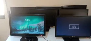 شاشة كمبيوتر نوع LG حجم الشاشة 19 مدخل VGA مستخدم بحلة ممتازة للبيع