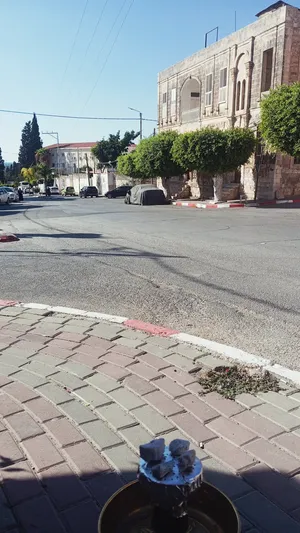 شقه للبيع عند دوار شويكه