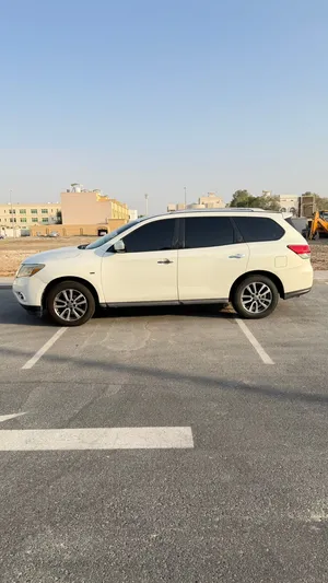نيسان باثفندر للبيع موديل 2013 خليجي gcc اول من الوكالة