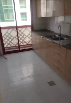 شقة للايجار اول ساكن نظيفة جدا عوائل