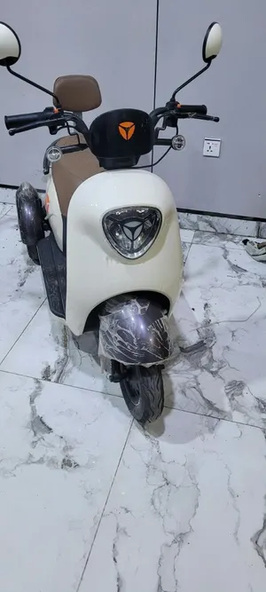 دراجه A7 YADEA