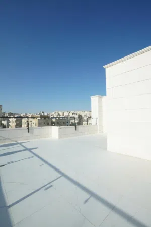 اخير مع روف بأجمل مناطق ام السماق قرب الدر المنثور بإطلالة ساحرة مشروع (122) بسعر مغري لفترة محدودة