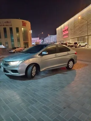 هوندا سيتي 2020 بحاله ممتازه شرط الفحص