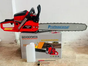 منشار بنزين PROFESSIONAL 5800 لقص الأخشاب مع كفالة سنة وتوصيل مجاني لجميع مناطق المملكة
