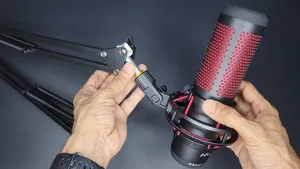 مايك hyper x مع ستاند مستعمل