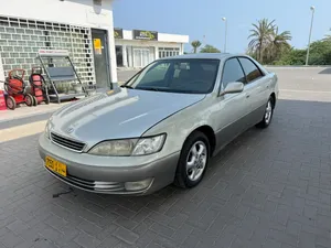 لكزس ES 300