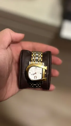 Metallic Aigner for sale  in Muharraq