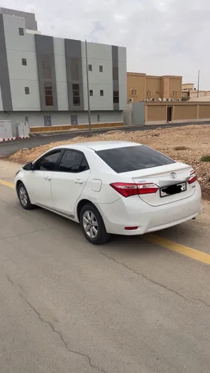 تويوتا كورولا 2016 للبيع