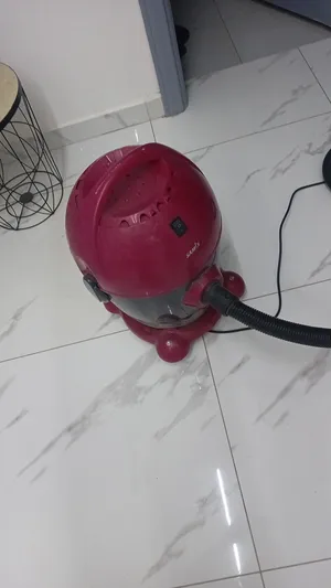 مكنسة كهربائية بحالة ممتازة نوع ساميكس بسعر30