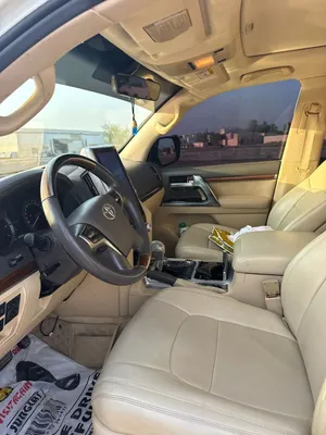 Used Toyota Land Cruiser in Al Batinah