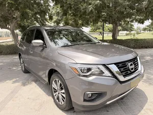 Used Nissan Pathfinder in Muscat