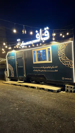 للبيع عربة طعام مجهزة بالكامل