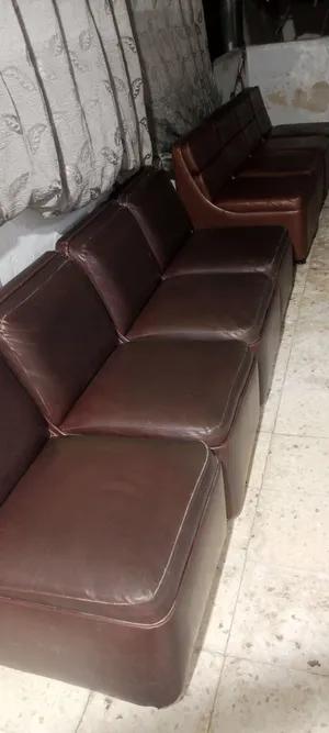 كنب انتضار بحاله جيده جدا