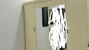 بيع كبت خزائن الملابس