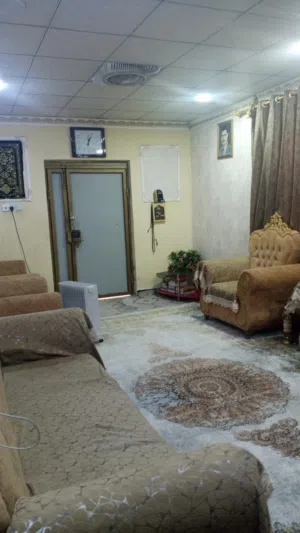 بيت للبيع في دور الصحة قرب حسينيه آل البيت
