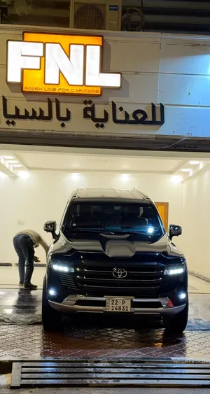 لاندكروز GX 2024 دواخل احمر