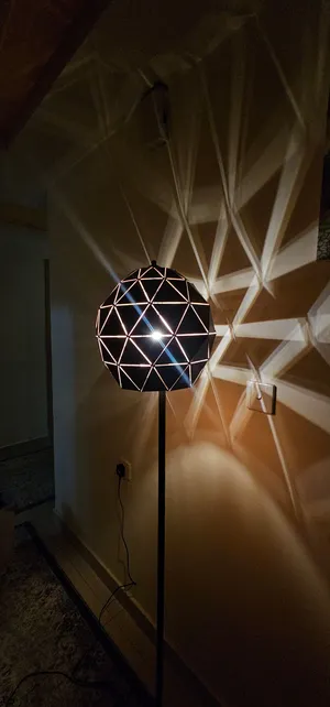 أباجورة أرضية مودرن أنيقةElegant Black Geometric Floor Lamp