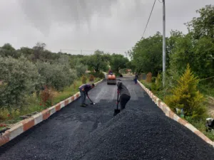 أقوى عروض على مستوى المملكه عزل الأسطح وتزفيت الساحات