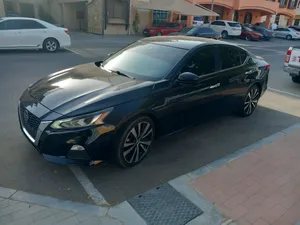 Nissan altim 2022 model for sall
