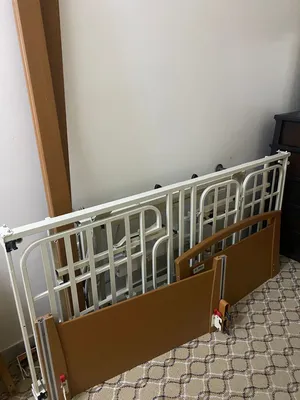 سرير طبي كهربائي