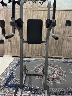 Upper body workout machine. - جهاز لتدريب العضلات العلوية