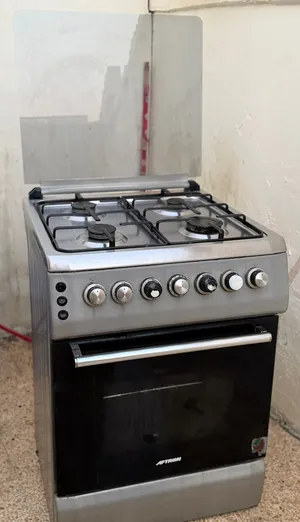 فرن أفترون نظيف جدًا وحالته ممتازة، ما يشكو من أي شيء، جاهز للاستخدام فورًا